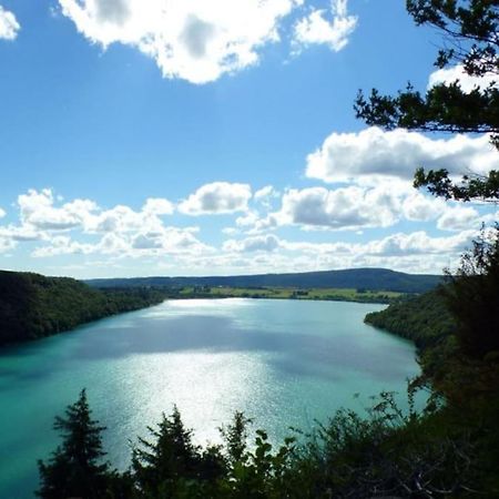 Superbe Appartement Au Coeur Du Jura ชอมปาญโญล ภายนอก รูปภาพ